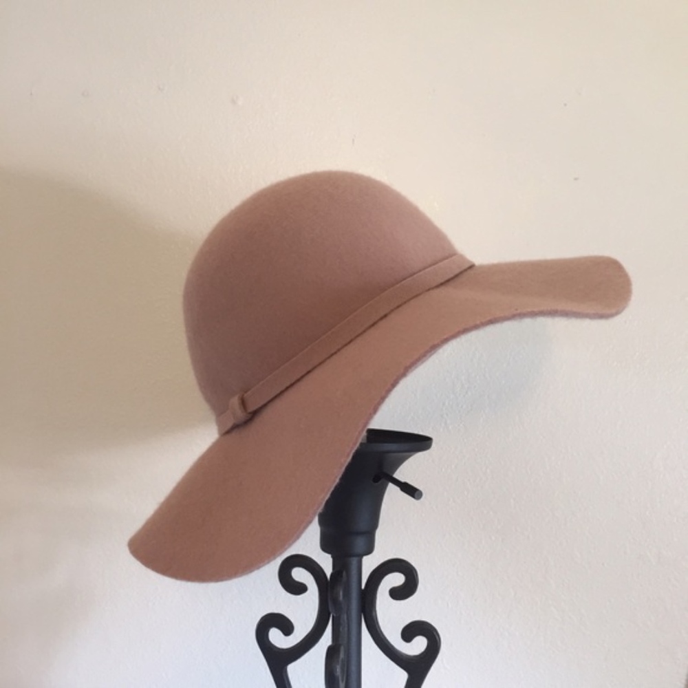 Phase 3 Floppy Hat